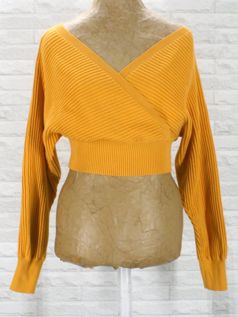 FOREVER 21 Sweater Cropped Dolman Sleeve V-neck Fall Mustard Yellow Gold Small
